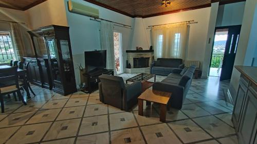 Kilada Casa | Dimelia Heaven Farm House in Kranidi