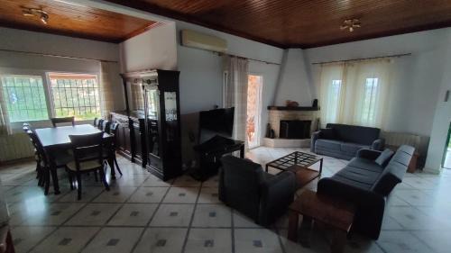 Kilada Casa | Dimelia Heaven Farm House in Kranidi