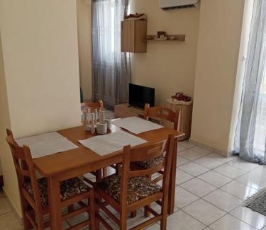 Pyrgos Apartamento | DIMHA Studio