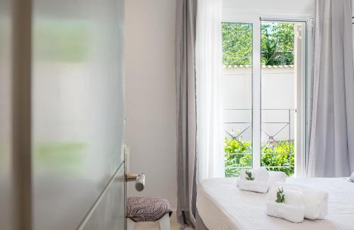 Gouvia Apartamento | Dimi Brou's Apartments by CorfuEscapes