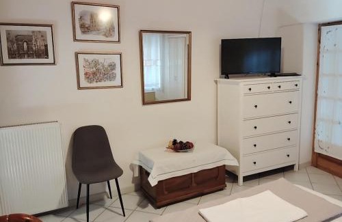 Central Tzoumerka Apartamento | Dimitra's traditional house
