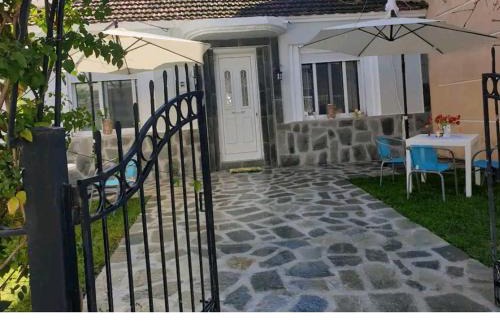 Nea Peramos Casa | Dimitri's house