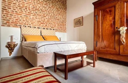 Pavia Casa | Dimora Boezio7, cozy and charming place in center with private parking