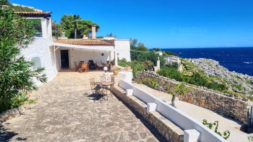Gagliano del Capo Villa | Dimora degli Artisti - Ciolo private sea access by LoveSud
