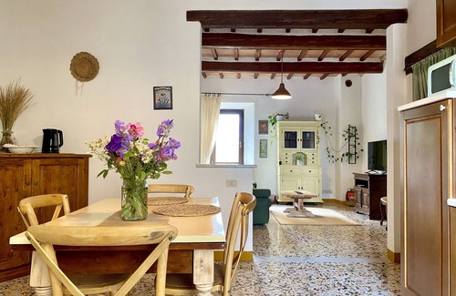 San Quirico d'Orcia Apartamento | Dimora del Poggio - cozy Tuscan apartment