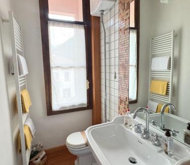 Varallo Casa | Dimora Fiorita Senior My Holiday Home