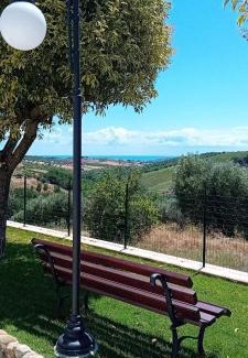 Colonnella Casa | Dimora i Mandorli 1