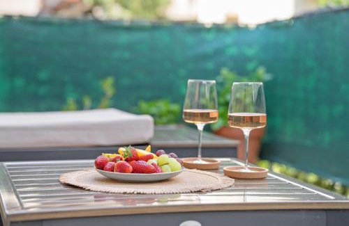 Lierna Casa | Dina’s Flower House
