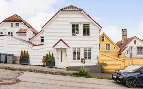 Bergen City Centre Casa | DINBNB Apartment l Skansen funhouse - 400m to Bryggen Gym & Parking