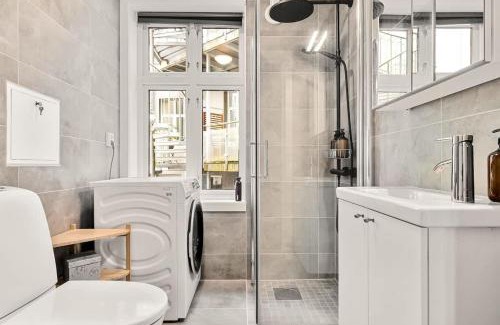 Sandviken Apartamento | Dinbnb Apartments I Views & Street Parking in Sandviken