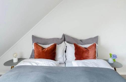 Bergenhus Apartamento | DINBNB Apartments l Sea View I Balcony I Fireplace I Near Bryggen