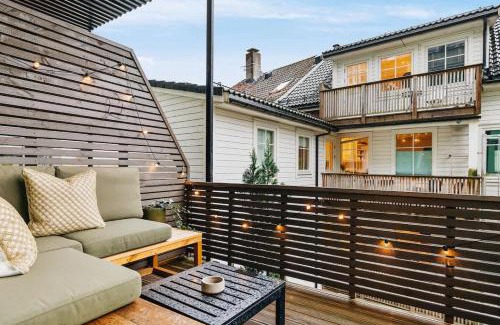 Bergenhus Apartamento | DINBNB Apartments Private terrace l 700 m to Bryggen l Modern