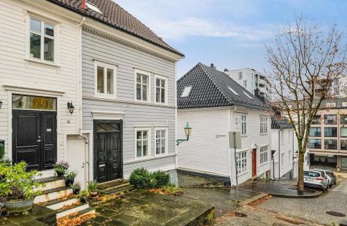 Bergen City Centre Apartamento | Dinbnb Appartments l Traditional bergenshouse I Charming I Familiy