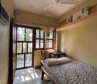 Lekhnath Cama Y Desayuno | Dinesh House