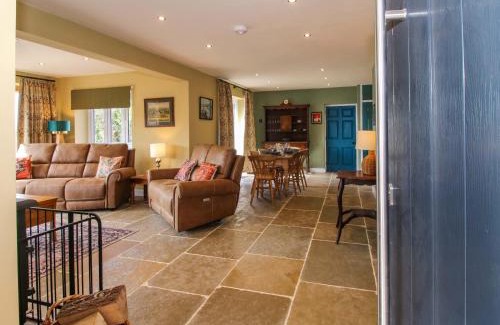 Clows Top Casa | Dingle