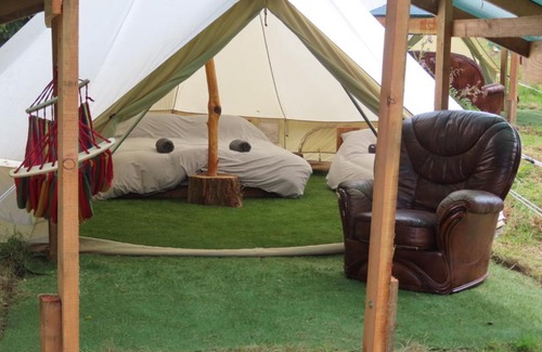 Machynlleth Otro | Dingly Dell 3 x bell tents