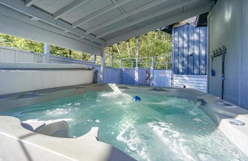 Washougal Casa | Dinosaur-Themed Retreat - Unique Family Adventure