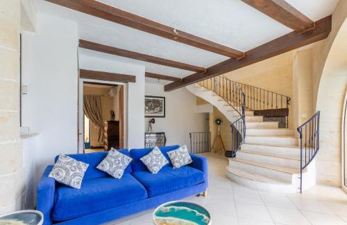 Ta' Għammar Casa | Dionisia Gozitan Villa and Pool Gozo - Happy Rentals