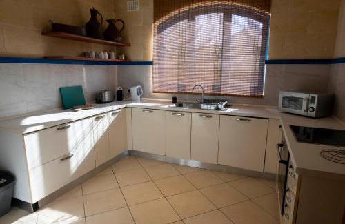 Ta' Għammar Casa | Dionisia Holiday Home