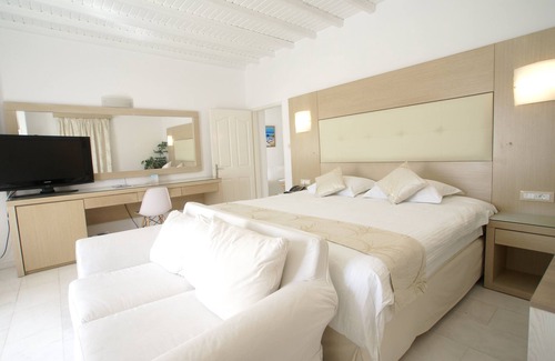 Ornos Hotel | Dionysos Luxury Hotel Mykonos