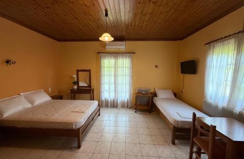Dodoni Casa | Dipla Sto Potami (Next To The River)