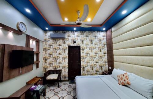 PECHS Casa | Diplomat Inn Hotel
