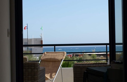 Sete Villa | Acceso directo a la playa, piscina, 8 personas, villa moderna de 5 estrellas.