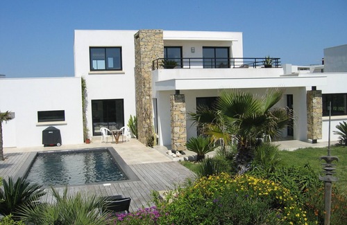 Sete Villa | Acceso directo a la playa, piscina, 8 personas, villa moderna de 5 estrellas.