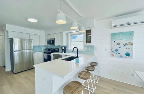Morgan Point Casa | Direct Beachfront Modern Cottage on Private Beach