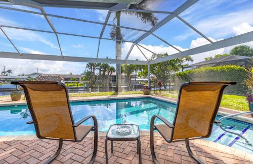 Yacht Club Casa | Direct Gulf Access Pet Friendly Villa with Heated Pool & Kayaks - Villa Baja - Roelens Vacations