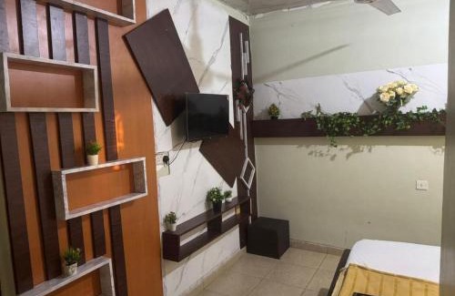Teshie Casa | Direct Humez
