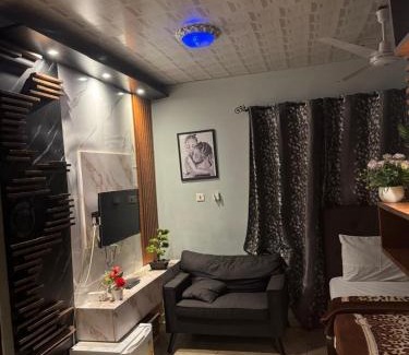 Teshie Casa | Direct Humez