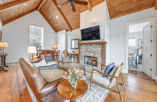 Bear Lake Reserve Casa | Direct Lake Access and Fire Pit Tuckasegee Cottage!