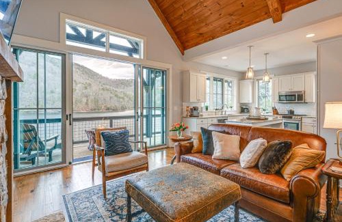 Bear Lake Reserve Casa | Direct Lake Access and Fire Pit Tuckasegee Cottage!