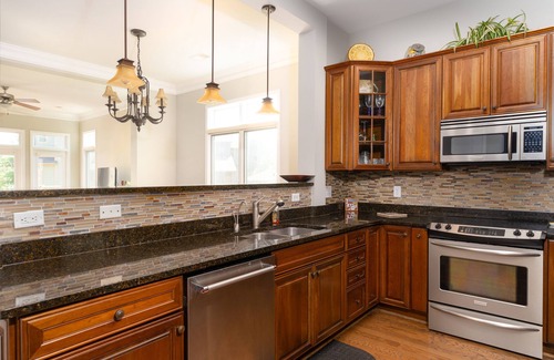Saxony Forest Casa | Completamente remodelado (2019) a orillas del lago directamente en el lago Keowee