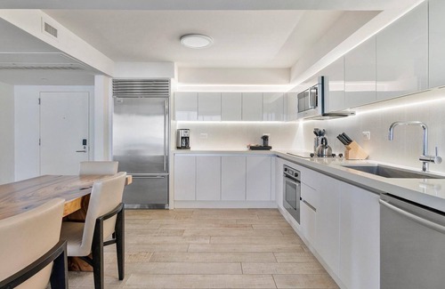 Bayshore Apartamento | Direct Ocean 3/3 at 1 Hotel & Homes