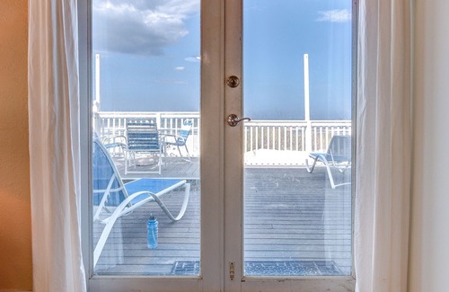 Boardwalk Apartamento | FRENTE AL MAR DIRECTO Planta baja 2bed / 2bath Ideal para familias