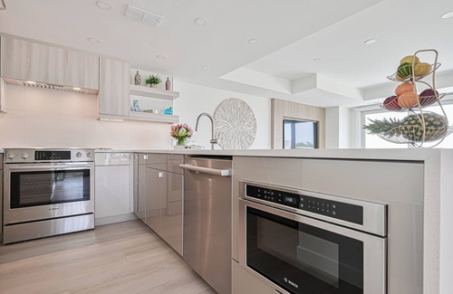 Brigantine Condominio | Direct Ocean Front Building with Pool and elevator 4 bedrooms 2.5 bath