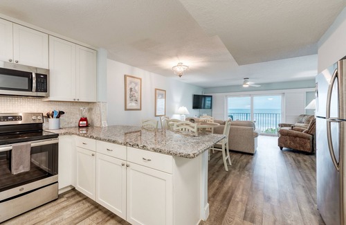 Indialantic Casa | Direct Ocean- Wrap Around Balcony