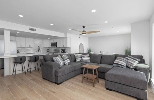 Imperial Beach Condominio | Direct Oceanfront 2 Bedroom 2 Bathroom on the 1st Floor