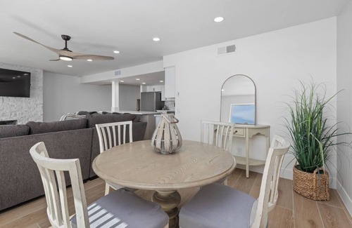Imperial Beach Condominio | Direct Oceanfront 2 Bedroom 2 Bathroom on the 1st Floor