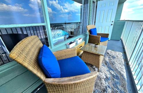East Daytona Apartamento | Direct Oceanfront With Balcony
