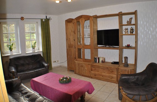Gellershausen Apartamento | Directamente en el Parque Nacional Kellerwald-Edersee - Regalo de invitados: "MeineCardPlus" 100 metros cuadrados
