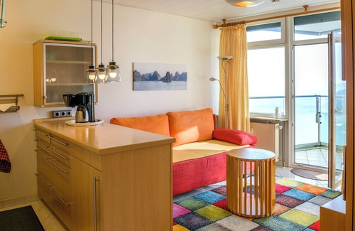 Pelzerhaken Apartamento | Directly on the beach, great sea view, incl. Swimming pool and sauna, parking lot