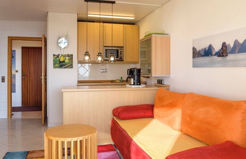 Pelzerhaken Apartamento | Directly on the beach, great sea view, incl. Swimming pool and sauna, parking lot