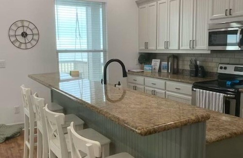 Freeport Casa | Directly on the beach with amazing Gulf & Bay views near fishing and adventures
