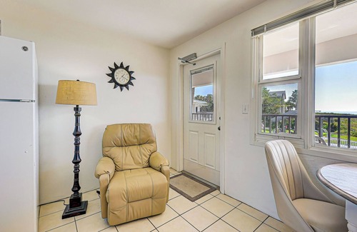 Golden Beach Condominio | Directly on the Gulf - Unit 13 - 1 Bedroom - Second Floor - Sleeps up to 4