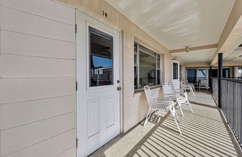 Golden Beach Condominio | Directly on the Gulf - Unit 14 - 1 Bedroom - Second Floor - Sleeps up to 5