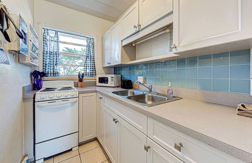 Golden Beach Condominio | Directly on the Gulf - Unit 10 - 1 Bedroom - Ground Floor - Sleeps up to 3