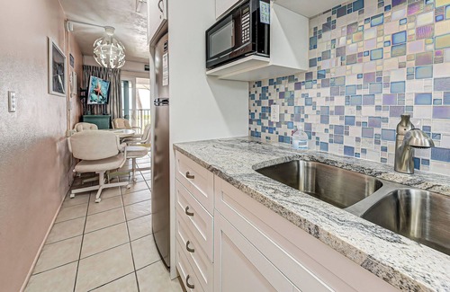 Golden Beach Condominio | Directly on the Gulf - Unit 17 - Studio - Second Floor - Sleeps 2